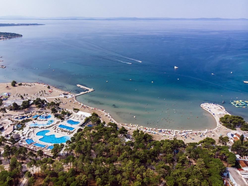Zaton Holiday Resort Mobile Homes ニン エクステリア 写真